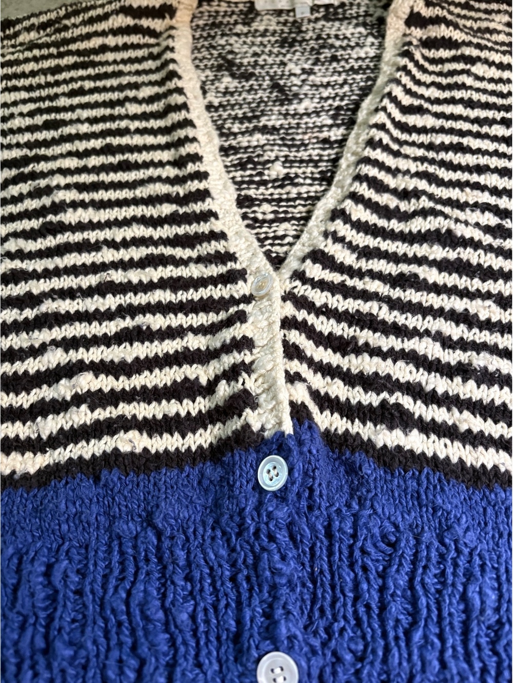 80’s boxy hand knit Perry Ellis Cardigan - Woman’s Small - Picture 2 of 5